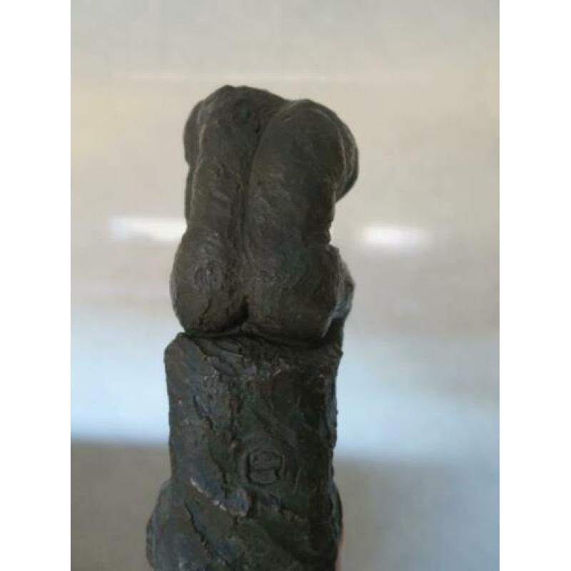 mooi zwaar stenen beeld van de Denker 22 cm