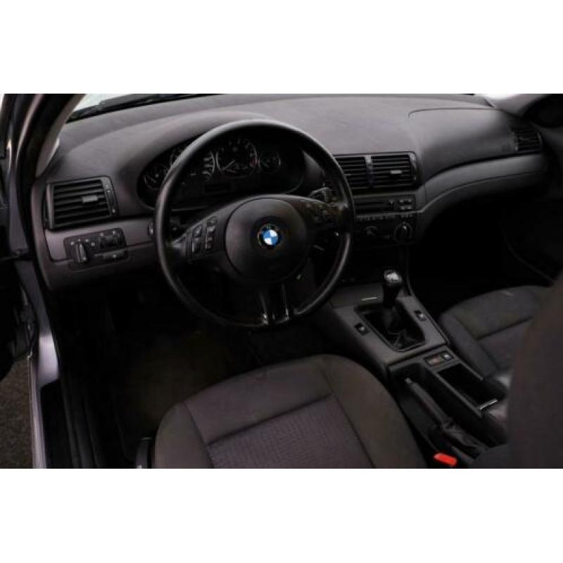 BMW 3 Serie 316i Black&Silver II | Airco | *Lees advertentie
