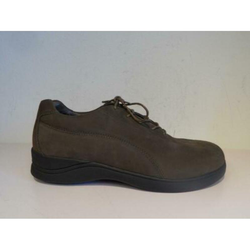 Bruine nubuck leren veterschoen 37