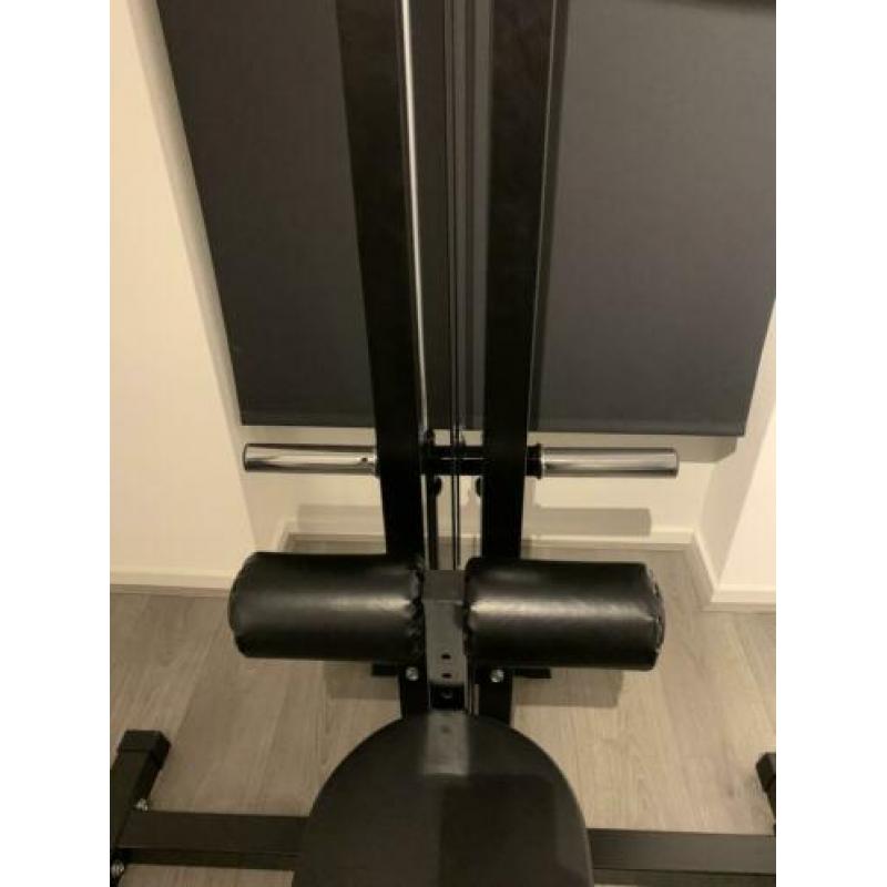 Half rack met lat pulley
