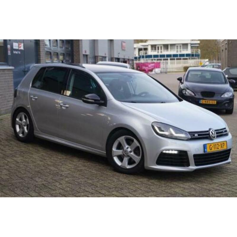 Volkswagen Golf 1.2 TSI Highline BlueMotion R20 R Line Navi