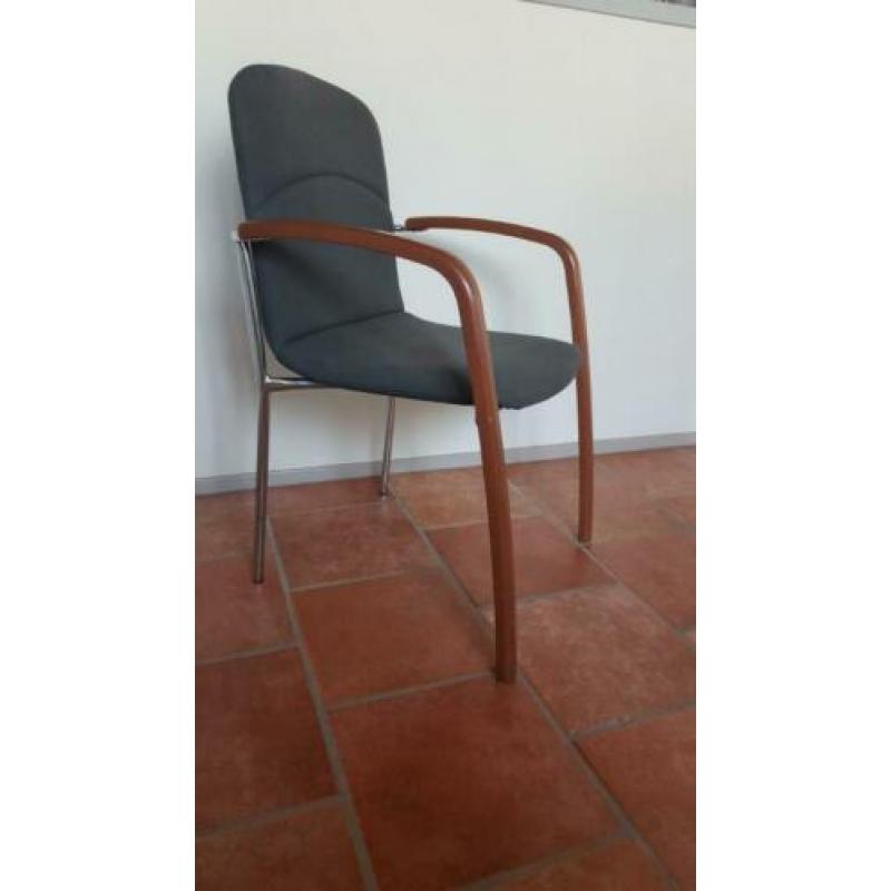 kantinestoelen / stoelen 2 x 9 stuks grijze bekleding