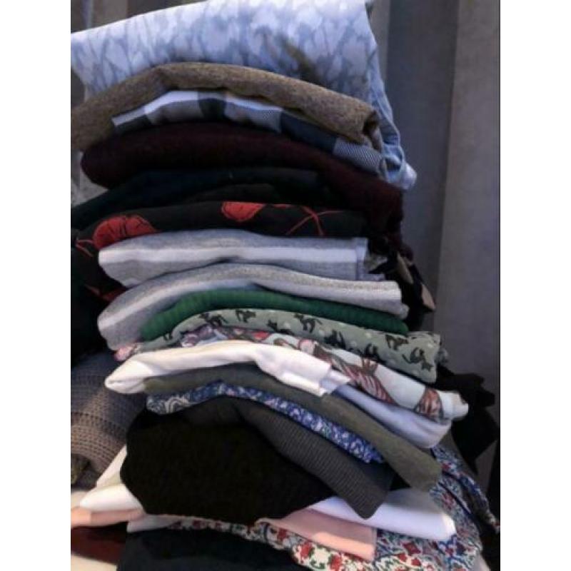 2 zakken kleding op te halen, diverse merken, maat S/M