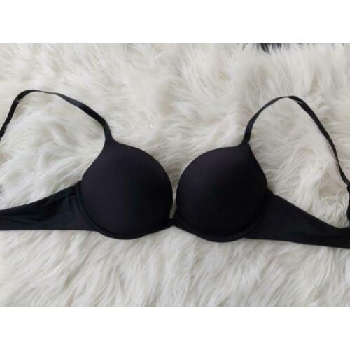 Zwarte push up BH van Hunkemoller maat 80A