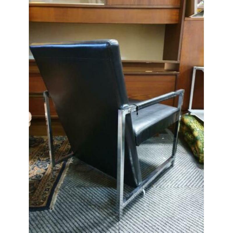 mooie moderne fauteuil / koopje bijna gratis !