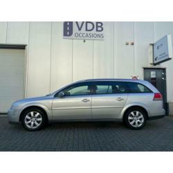 Opel Vectra Wagon 2.2-16V V-Line Airco/Navi/NAP/Trekhaak
