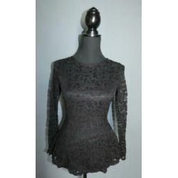 Super mooi nieuw zwart kanten shirt/top lange mouwen maat S