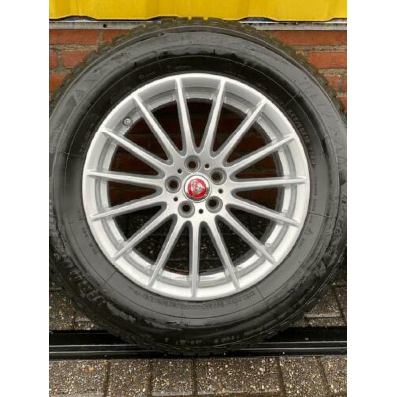 18” Range Rover Velar / Jaguar E & I pace winterset + TPMS