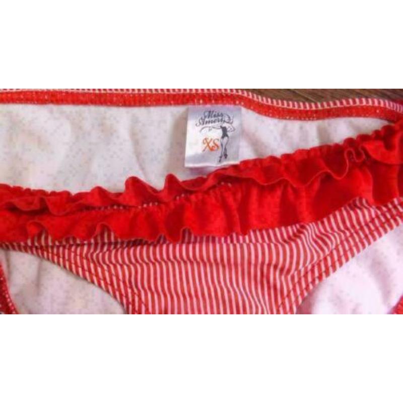rood/wit streep met roesje bikini mt XS voorgevormde A cup
