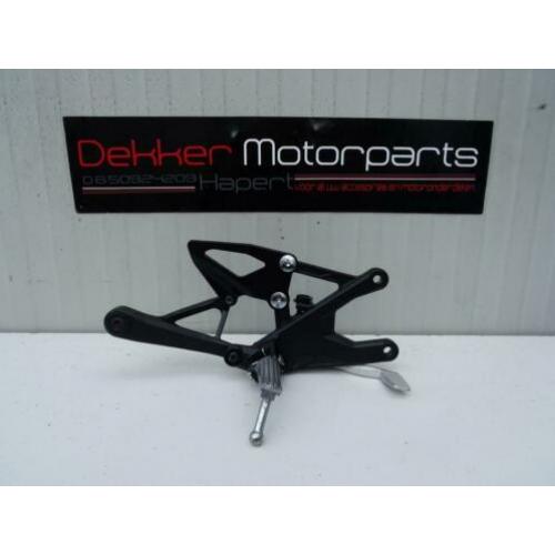 Rem set / Schetsplaat Rechts Yamaha YZF R1 2015-2016-2017 >