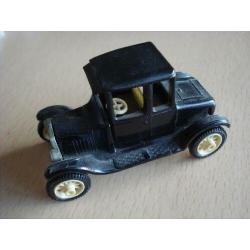4 x T-Ford 1919 van Efsi