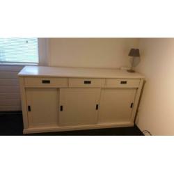 Dressoir, ziet er nog prima uit!