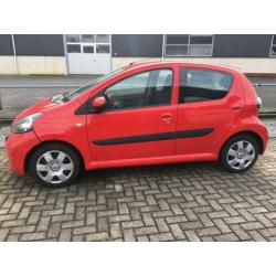Toyota Aygo op LPG-G3 (nw motor met 32Dkm)5DRS Nieuwe apk!!!