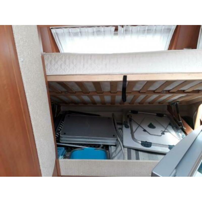 TE KOOP: Hobby Excellent caravan + voortent + fietsenrek