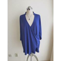 Request shirt mt : 4/ 52/54. nieuw