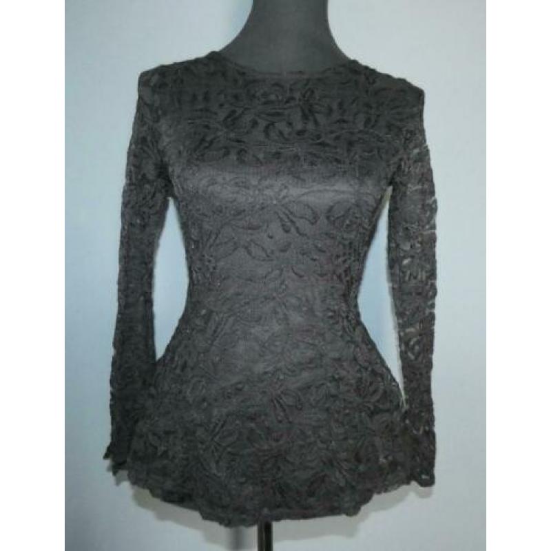 Super mooi nieuw zwart kanten shirt/top lange mouwen maat S