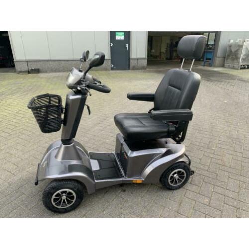 Scootmobiel sterling700