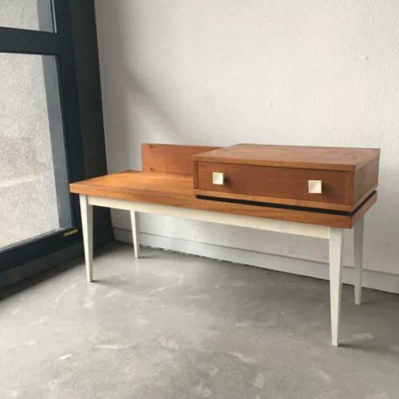 Vintage sidetable jaren 60