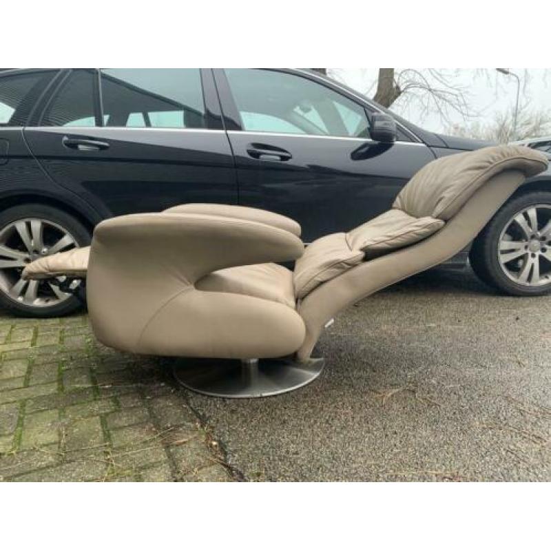Knudsen relaxstoel - relax fauteuil - draaifauteuil