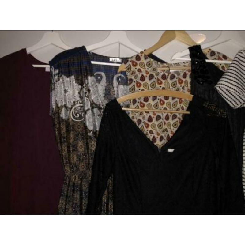 2 zakken kleding op te halen, diverse merken, maat S/M