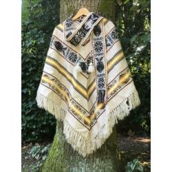 Echt prachtig vintage: mooie poncho in goede staat
