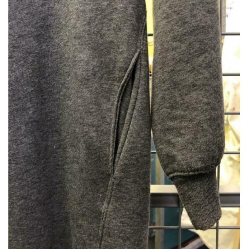 Grijze jurk van sweater stof, Monki, maat XS