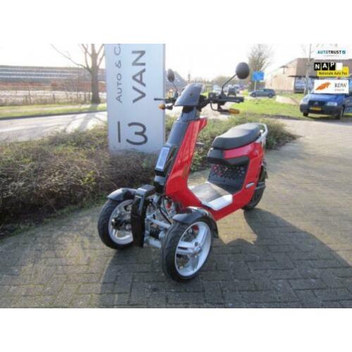 Move ELECTR.SCOOTER V28 ZONDER HELM als SCOOTMOB. gereg. ! /