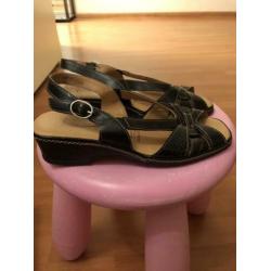 Bruin/bronzen sandalen maat 37