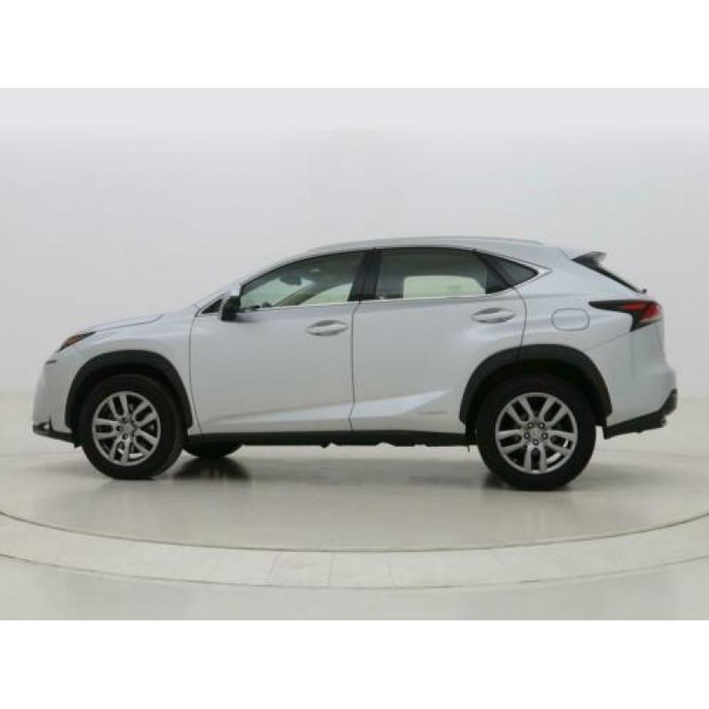 Lexus NX 300h AWD Business Line (bj 2016, automaat)
