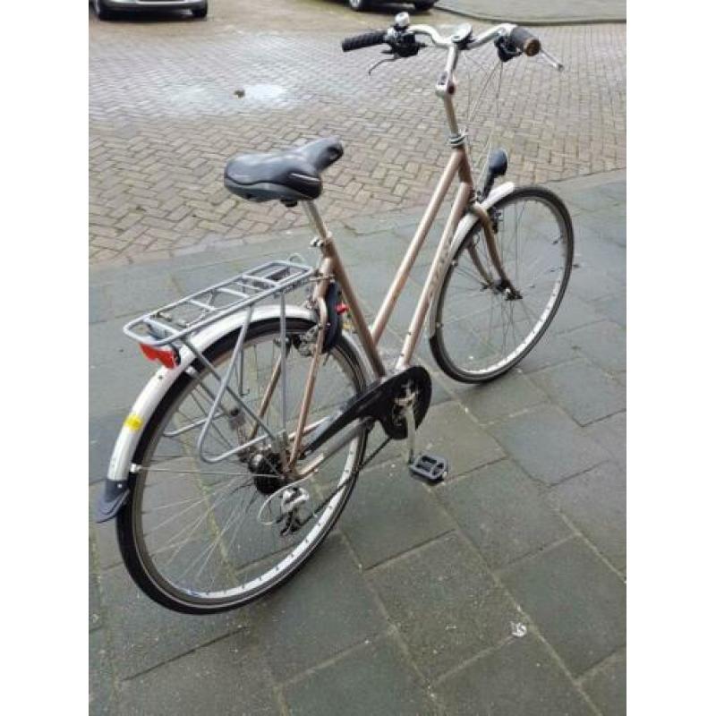 Hele nette Giant Tourer damesfiets met 21 versnellingen