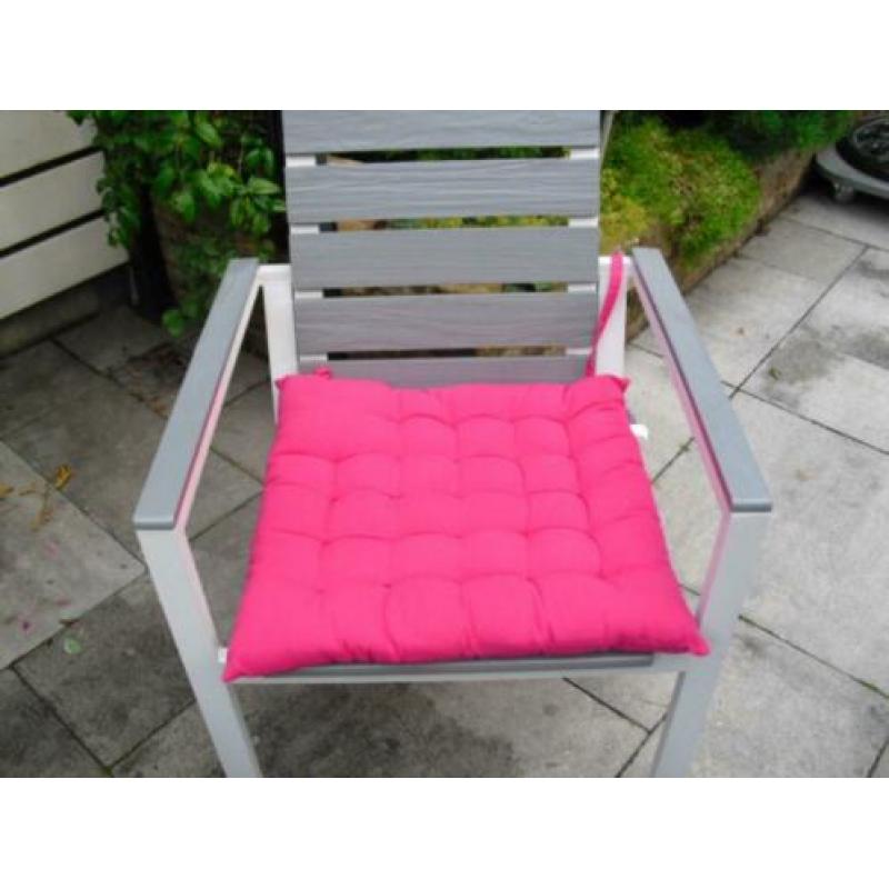 Te koop acht nieuwe tuin stoel kussens
