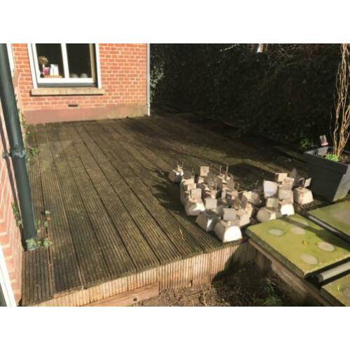 Gratis houten planken voor terras/looppad