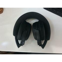Bose on-ear wireless headphones zgan
