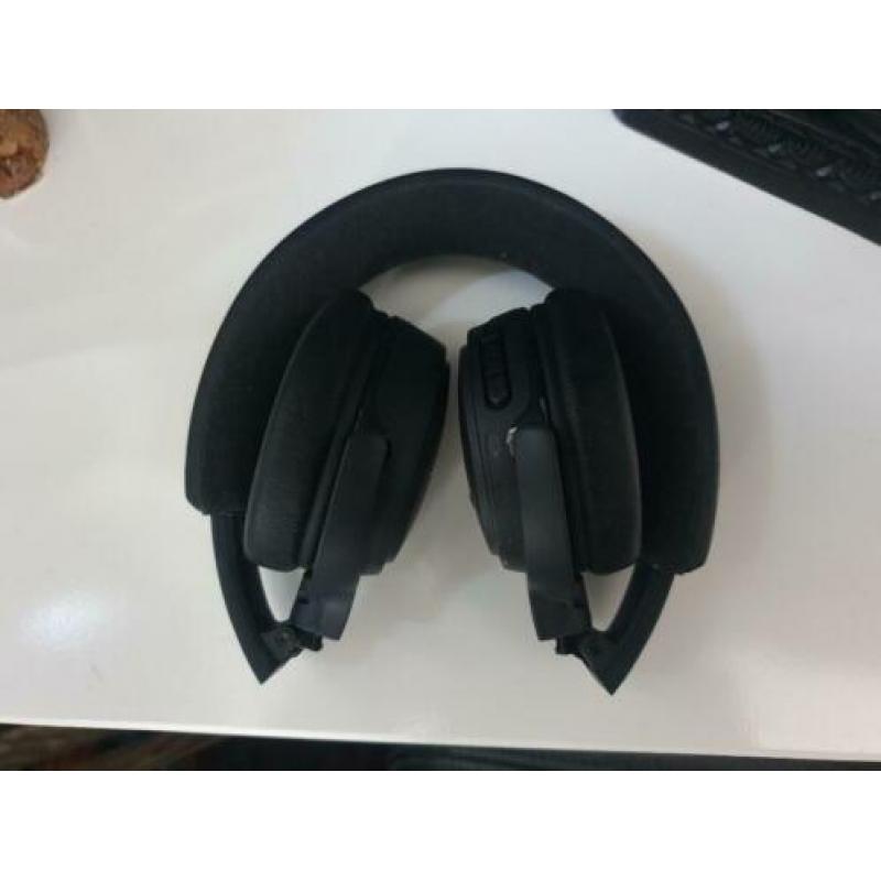 Bose on-ear wireless headphones zgan
