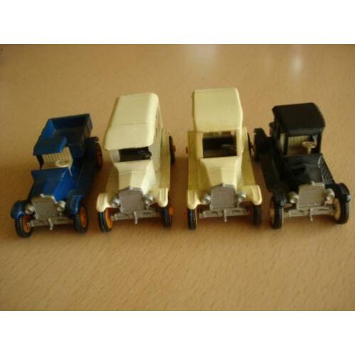 4 x T-Ford 1919 van Efsi
