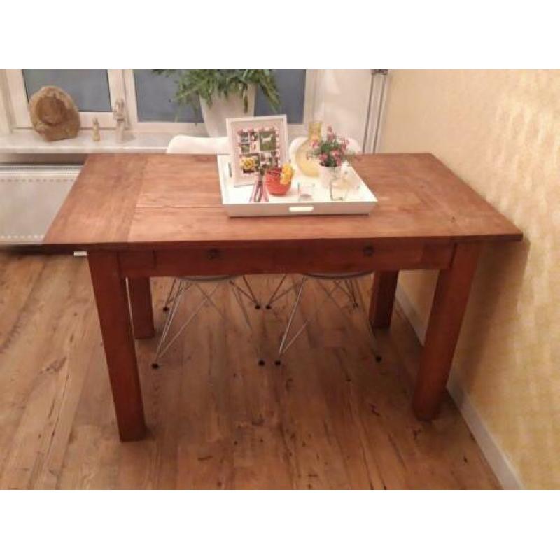 Mooie stoere teak eetkamertafel 140x80x80