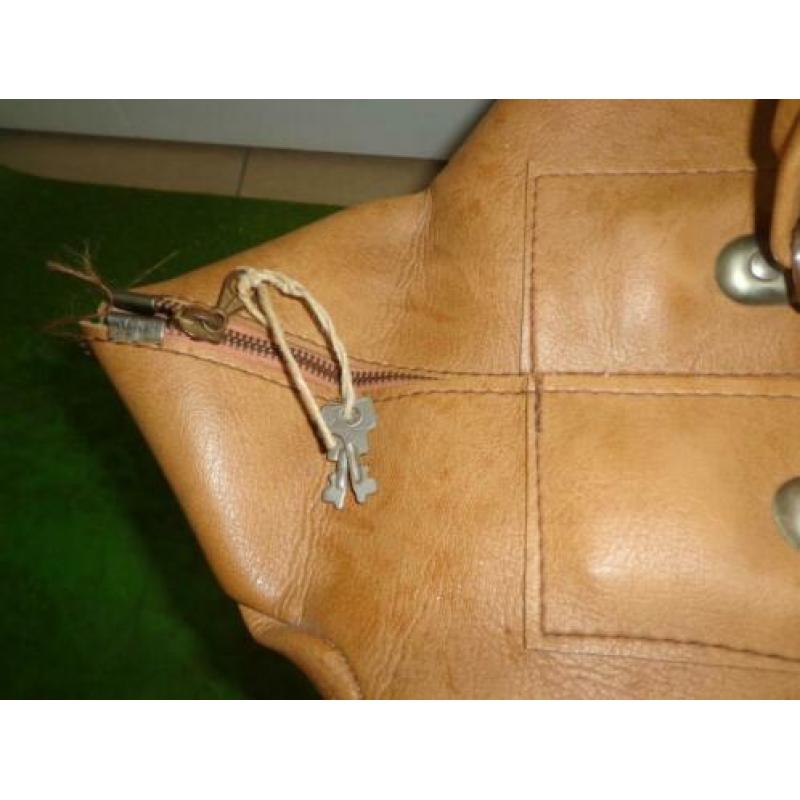 vintage dokterstas/weekendtas met hengsels en slot,40cm br