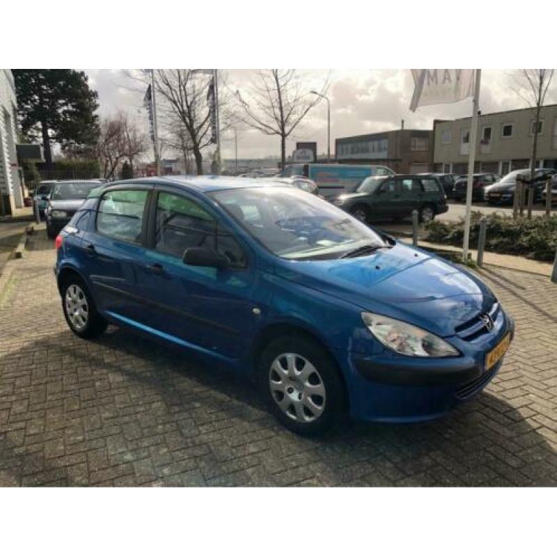 Peugeot 307 1.4-16V XR