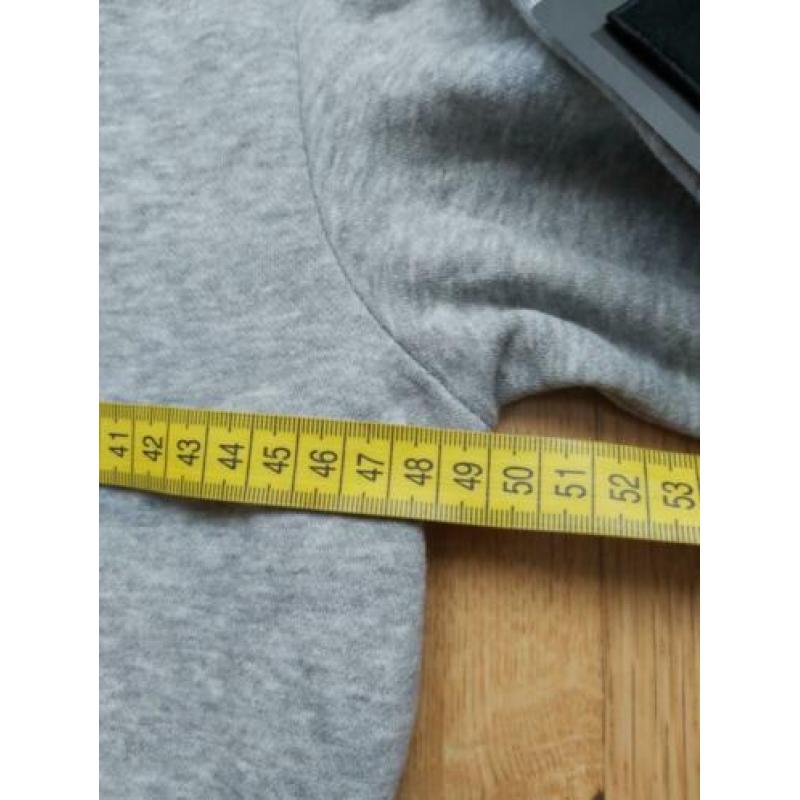 Sweater stone island grijs of kaki xs 170