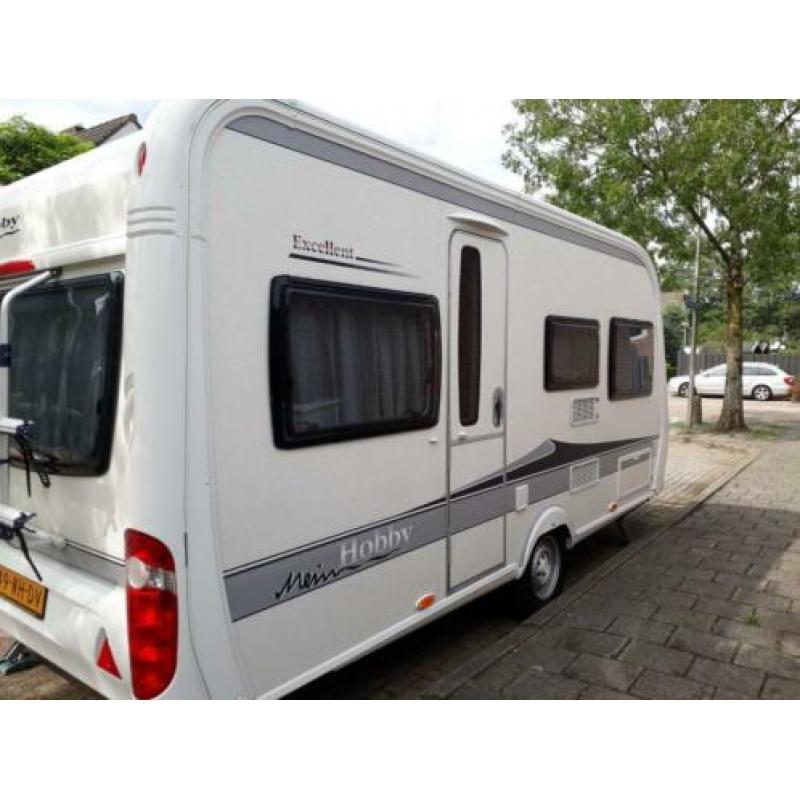 TE KOOP: Hobby Excellent caravan + voortent + fietsenrek