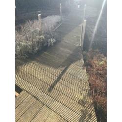Gratis houten planken voor terras/looppad