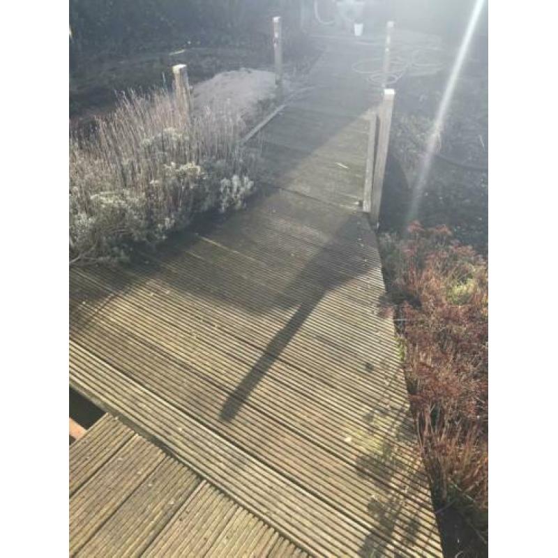 Gratis houten planken voor terras/looppad