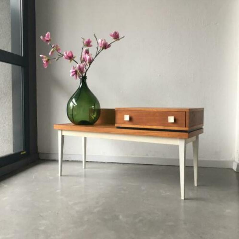 Vintage sidetable jaren 60