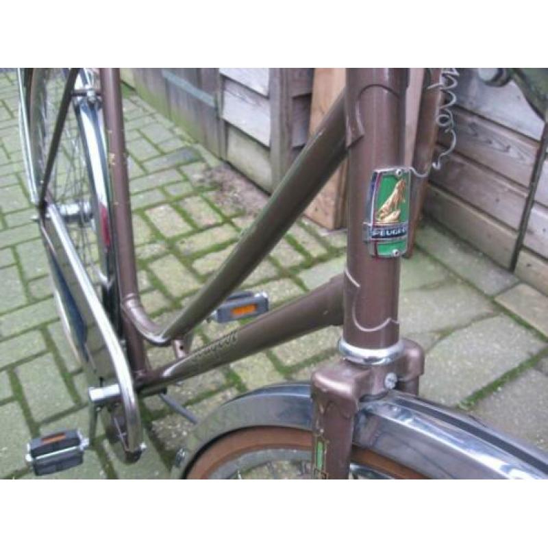Vintage/retro opvallende Peugeot damesfiets
