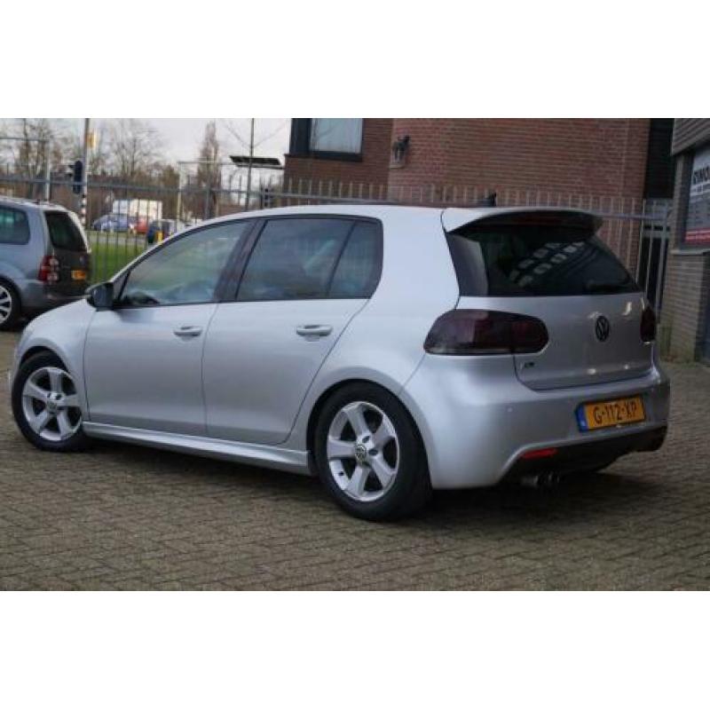 Volkswagen Golf 1.2 TSI Highline BlueMotion R20 R Line Navi