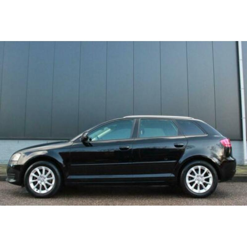 Audi A3 Sportback 1.4 TFSI Attraction DSG/ Complete historie