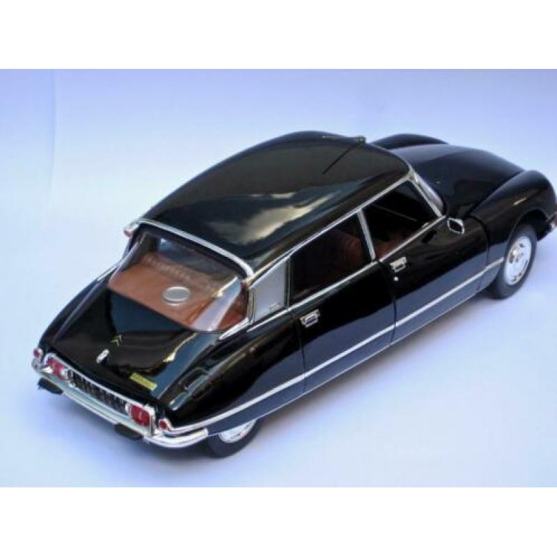 Citroen DS 23 Pallas 1974 Norev 1:18