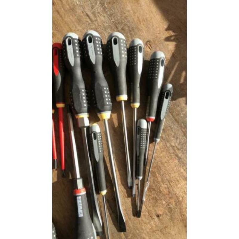 Partijtje van 18 stuks Bahco schroevendraaiers