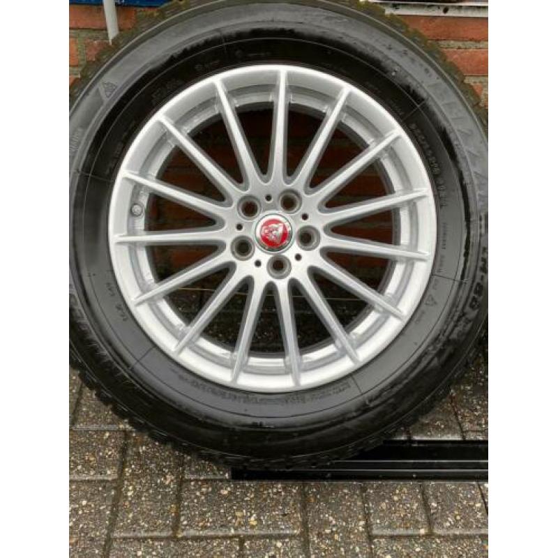 18” Range Rover Velar / Jaguar E & I pace winterset + TPMS