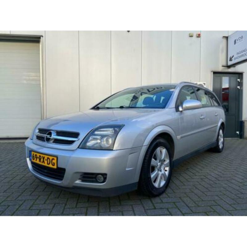 Opel Vectra Wagon 2.2-16V V-Line Airco/Navi/NAP/Trekhaak